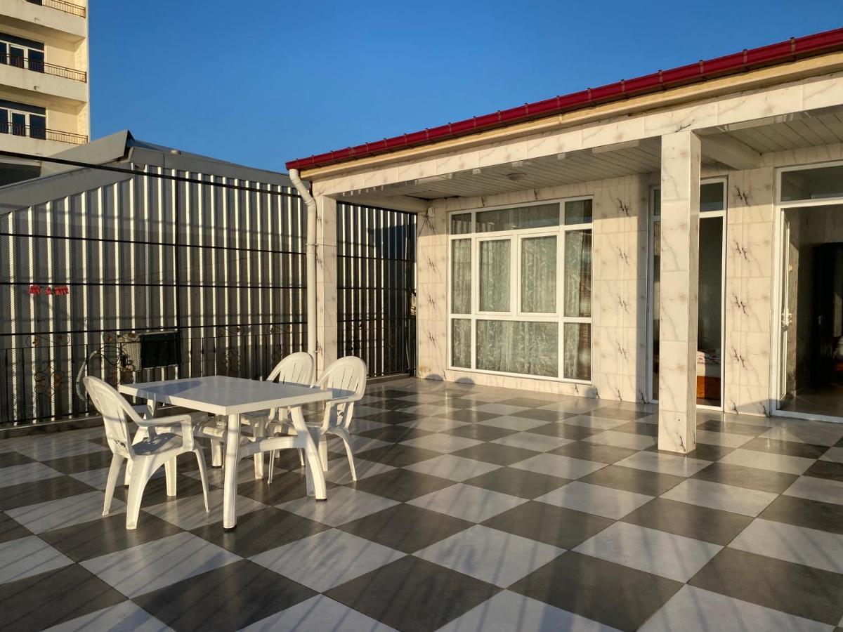 Merab House Batoumi Extérieur photo