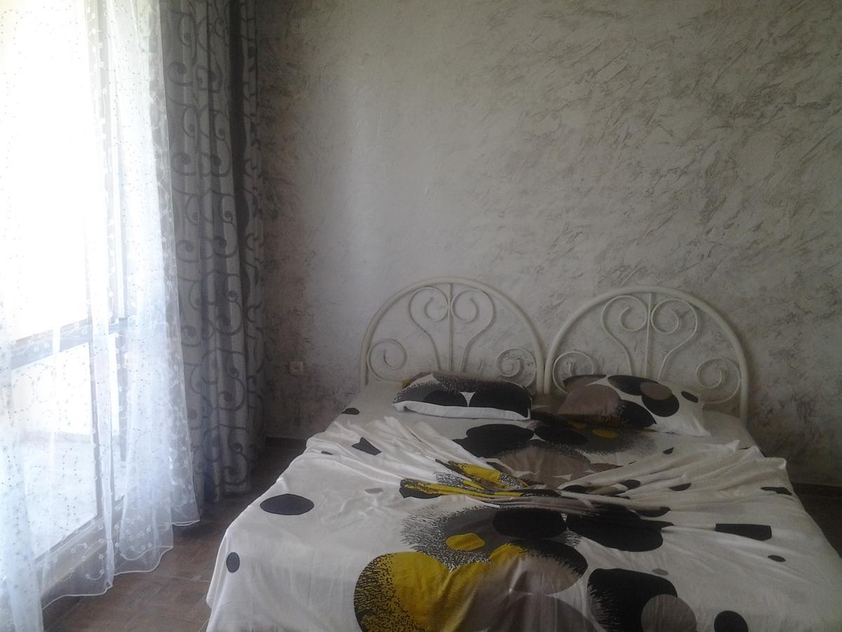 Merab House Batoumi Extérieur photo