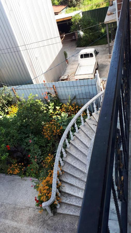 Merab House Batoumi Extérieur photo